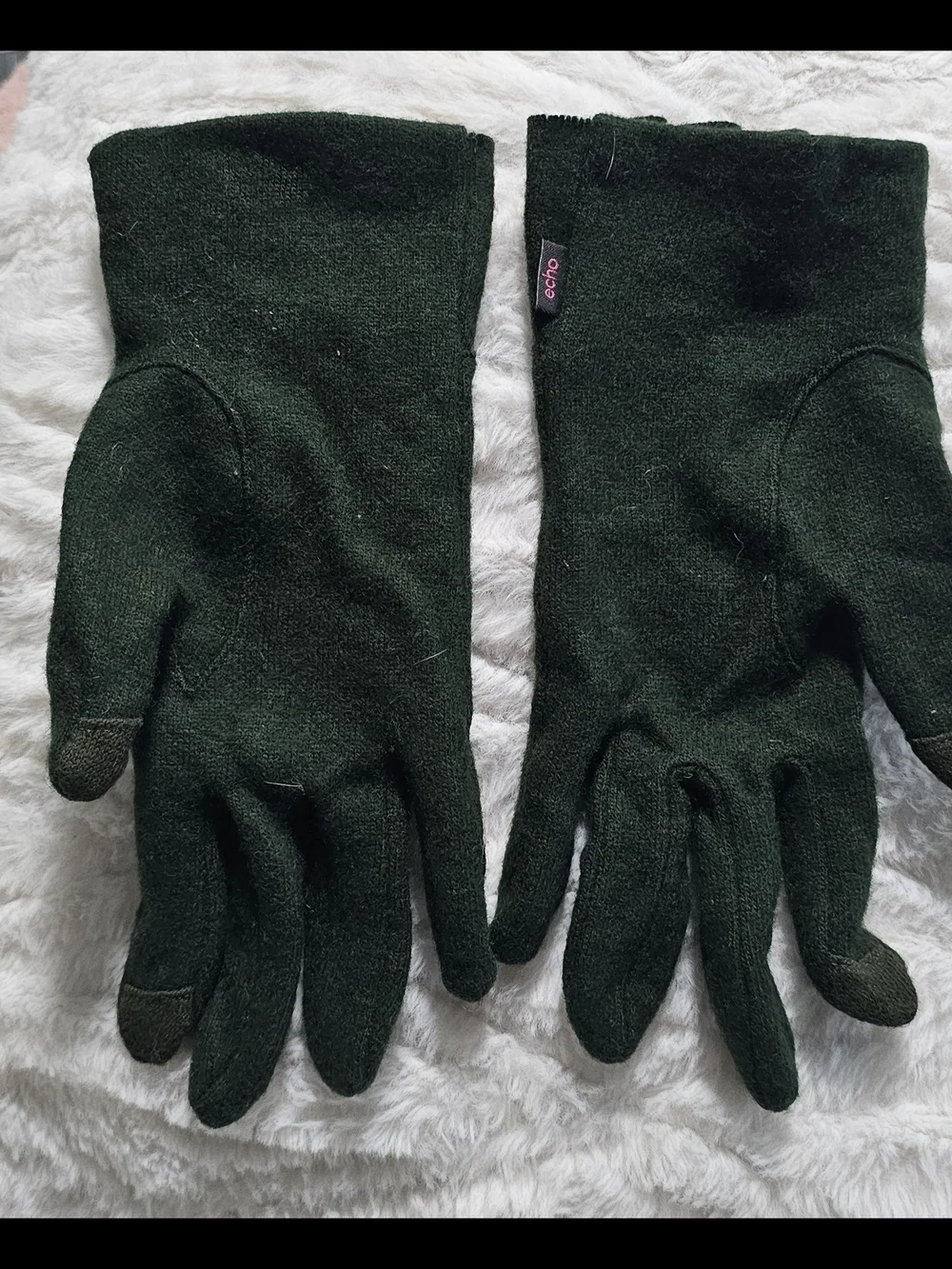 Echo Dark Green Knit Gloves